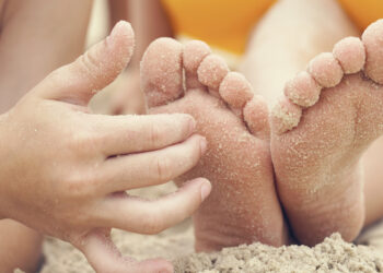 Have you ever tried to tickle yourself? ﻿