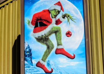 Five popular actors who completely transformed into their film roles